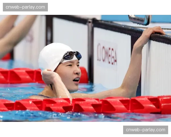 实时:埃及选手侯赛因尝试破世界纪录失败,获男子96公斤级银牌